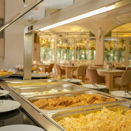 Хотел Hacienda 4*